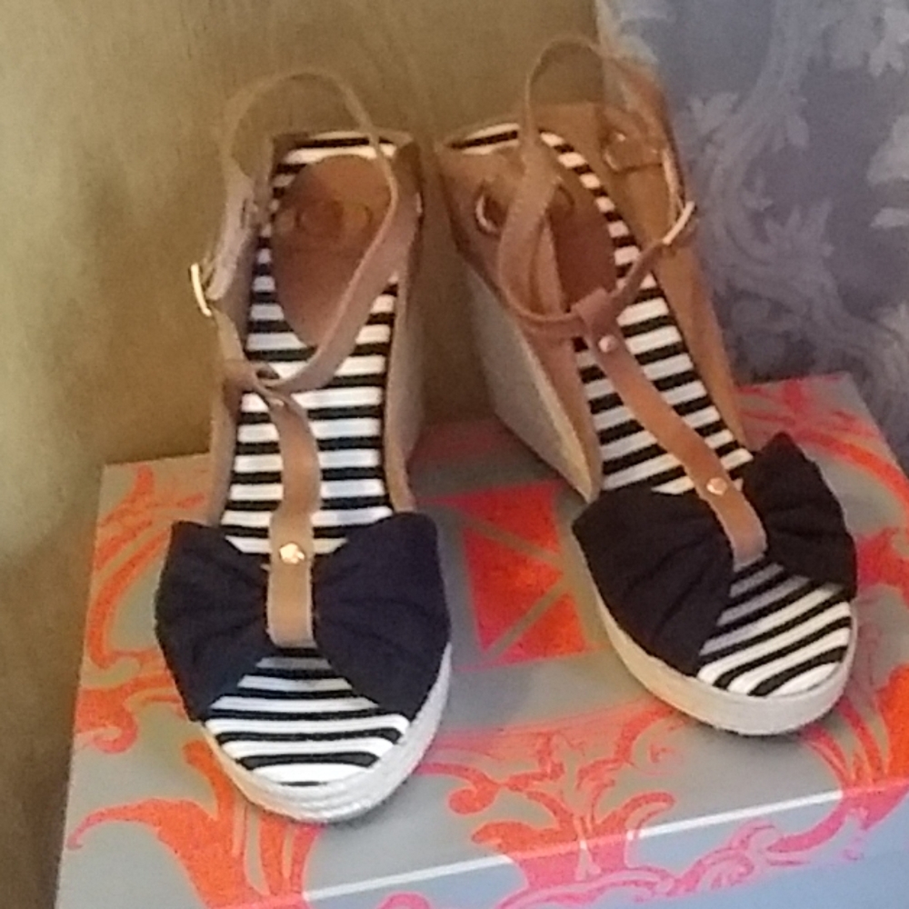 Kelsi Dagger Black and Tan Espadrilles